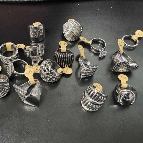 15 Assorted Stainless Steel Rings - Picture 2 of 7